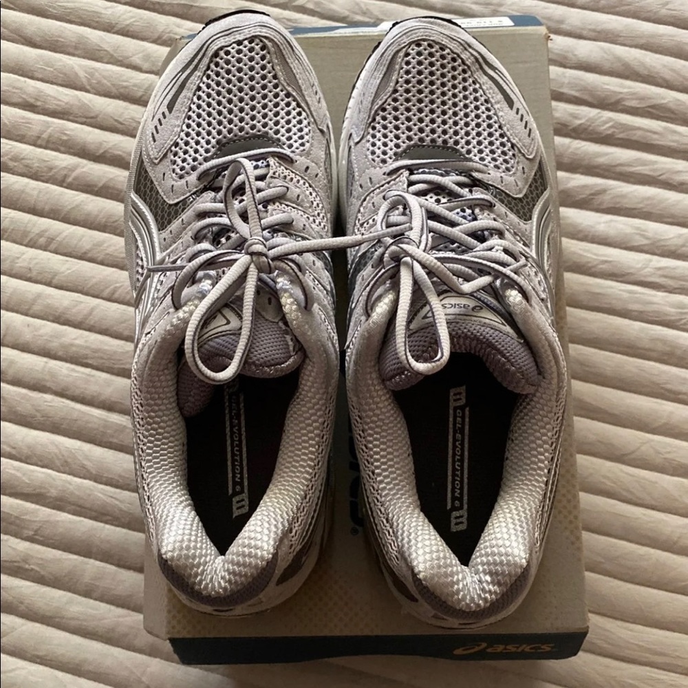 ASICS